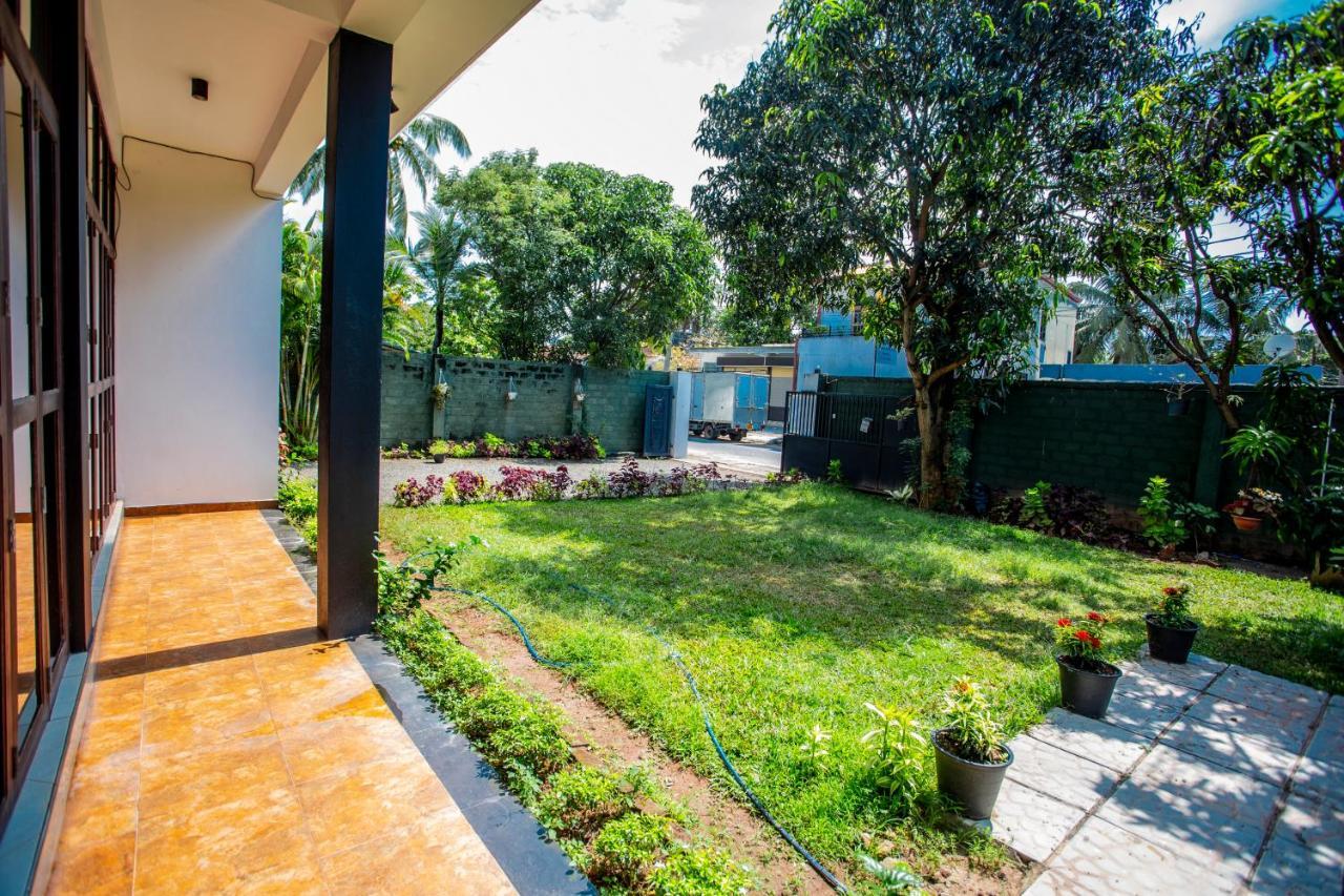 Anthuan Residence Negombo Exterior foto