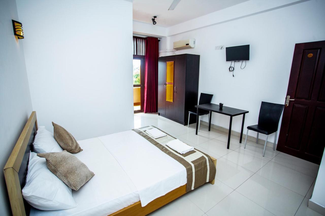 Anthuan Residence Negombo Exterior foto